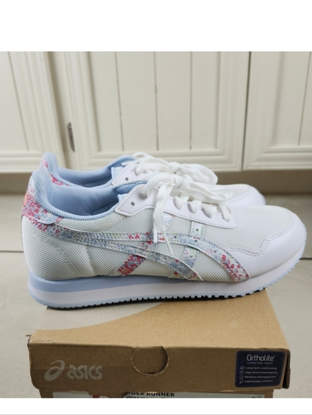 ASICS Women's Ortholite Tiger Runners White Papaya Pink Blue Athletic sneakers 9 - Picture 8 of 17